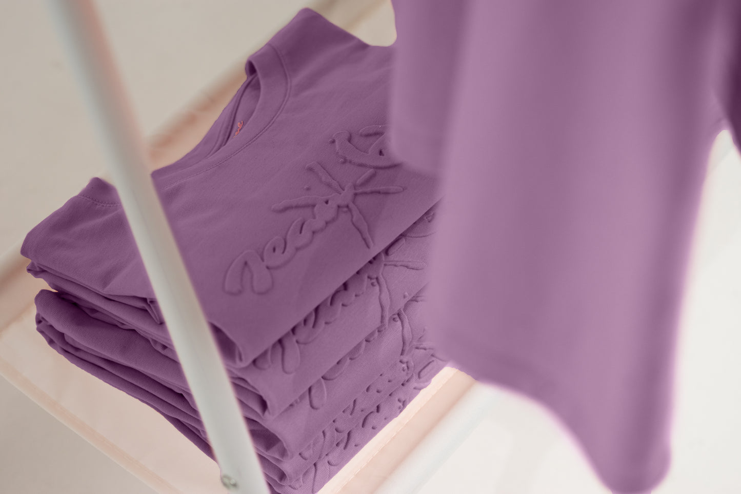 T-shirt à logo embossé